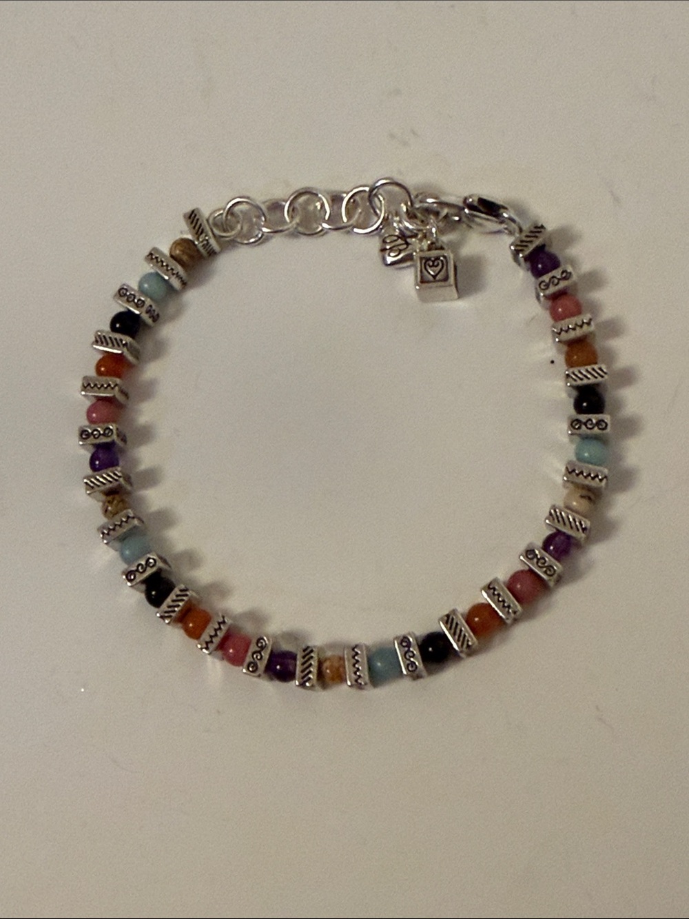 BRIGHTON BRACELET SILVER PLATE CONFETTI MULTI COLOR STONE BEADS RETIRED 7” - 8”